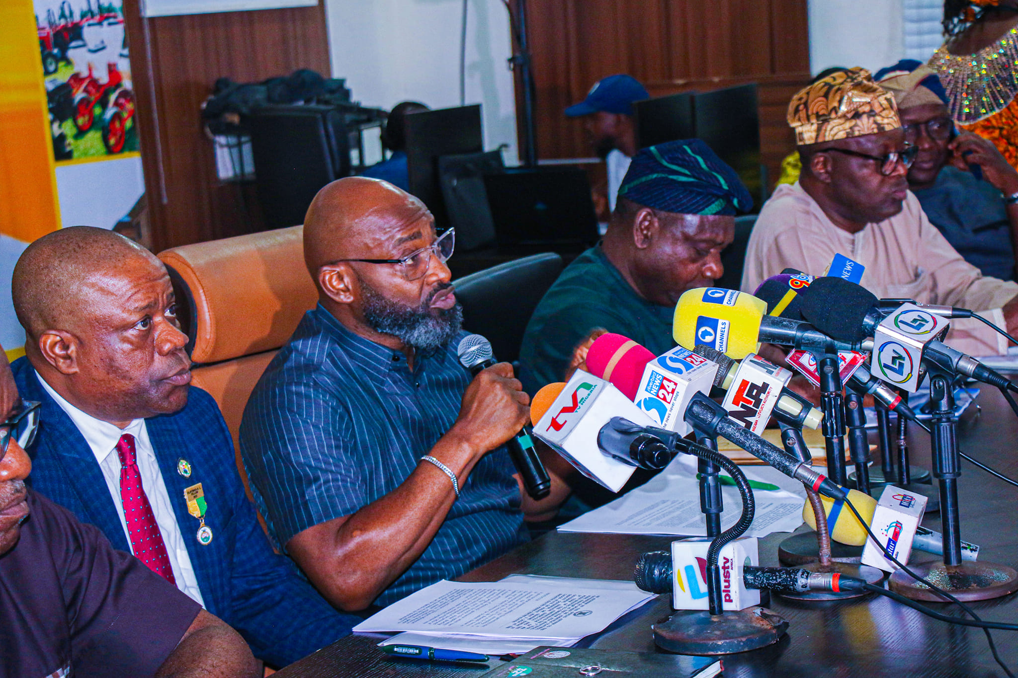 Lagos inspects Road Projects, vows to complete Alapere Pedestrian Bridge in 3 months