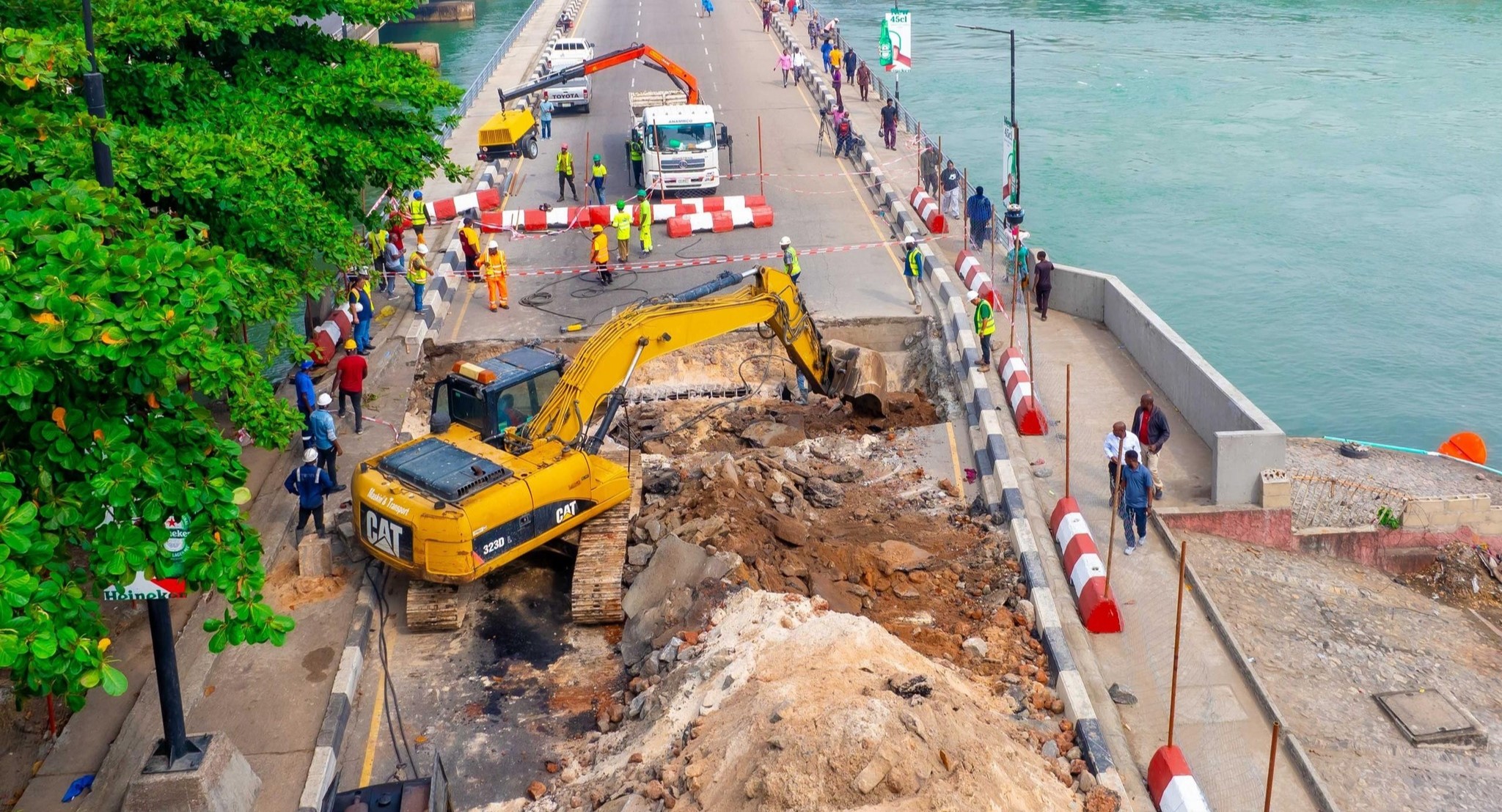 Sanwo-Olu on Independence Bridge Gridlock: We are the ones on ground, not Minister, the Road is impassable...