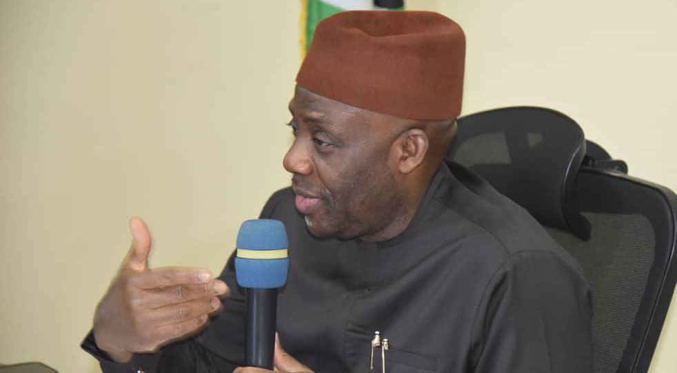 Delta Incident of Candidates sitting WASSCE at night with Torchlights jolts FG