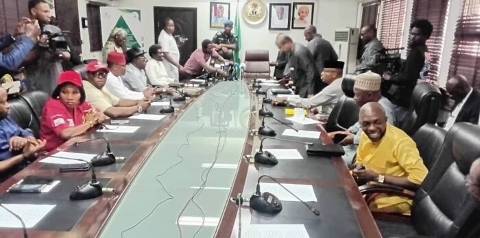 Finally, FG settles PENGASSAN, Dangote 'War'