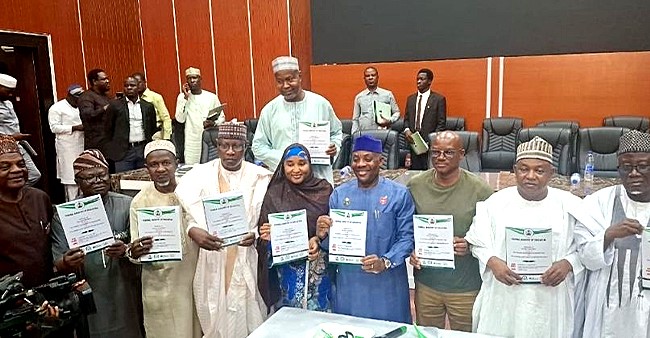 Professors, Readers to earn N1.8 million, N840,000 Allowances Annually as FG, ASUU sign Renegotiated Agreement